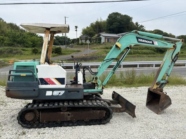 ヤンマー B37