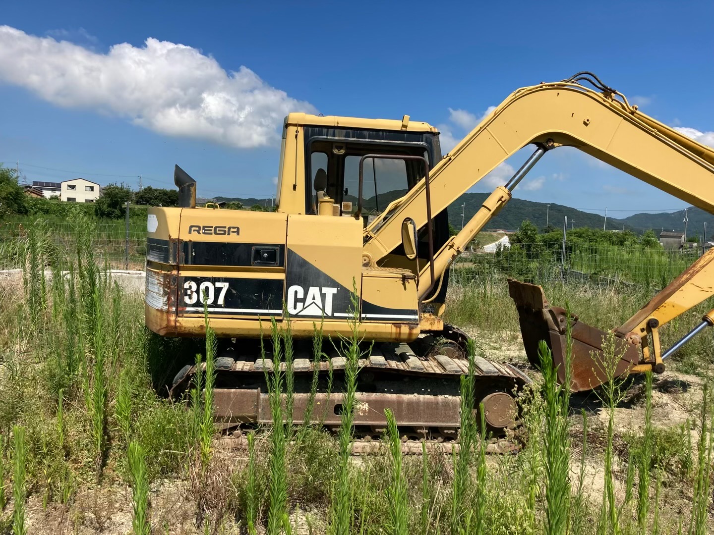 CAT 307B